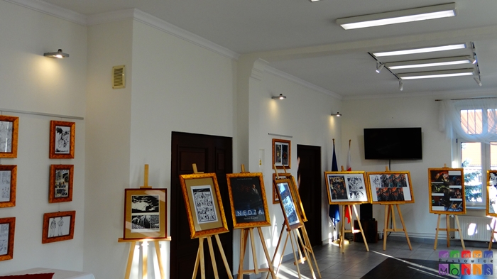 Zdjęcie przedstawiające Galerię PodCień w Ratuszu